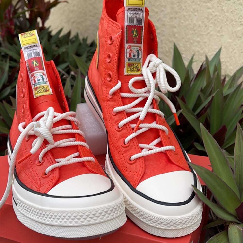 CONVERSE CHUCK 70 HI WMNS - Picture 11 of 16